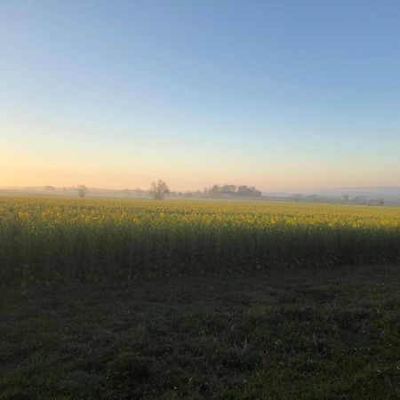 Rosloevs Gard Vackert Boende I En Naturskoen Miljoe. Flyinge Kültér fotó